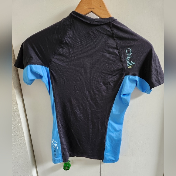 O'NEILL Rash Gaurd - Picture 3 of 4